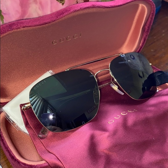 Gucci sunglasses main image 5
